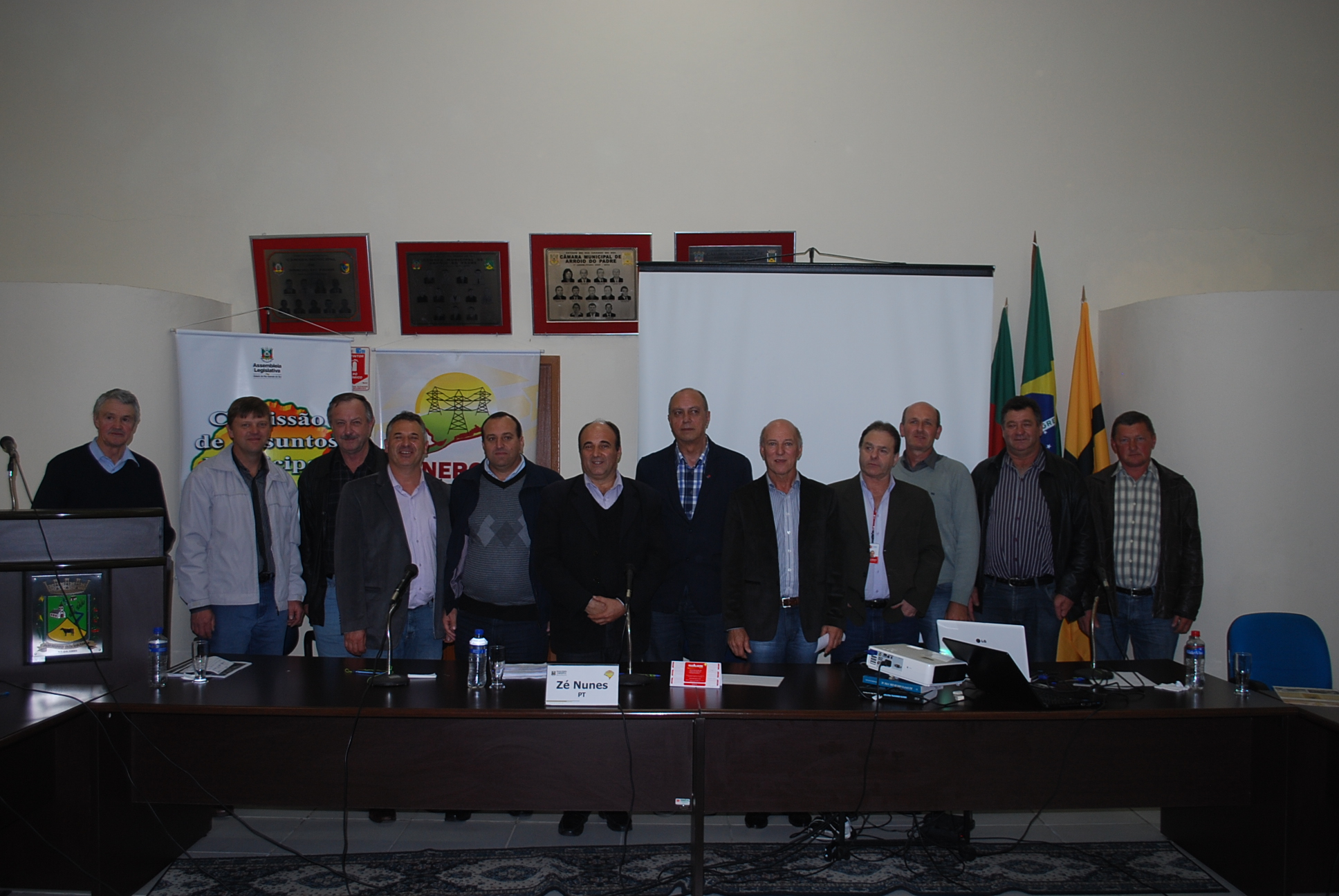 Câmara de Vereadores, sedia Audiência Pública da Subcomissão de Energia Elétrica no âmbito da Comissão de Assuntos Municipais da Assembleia Legislativa.