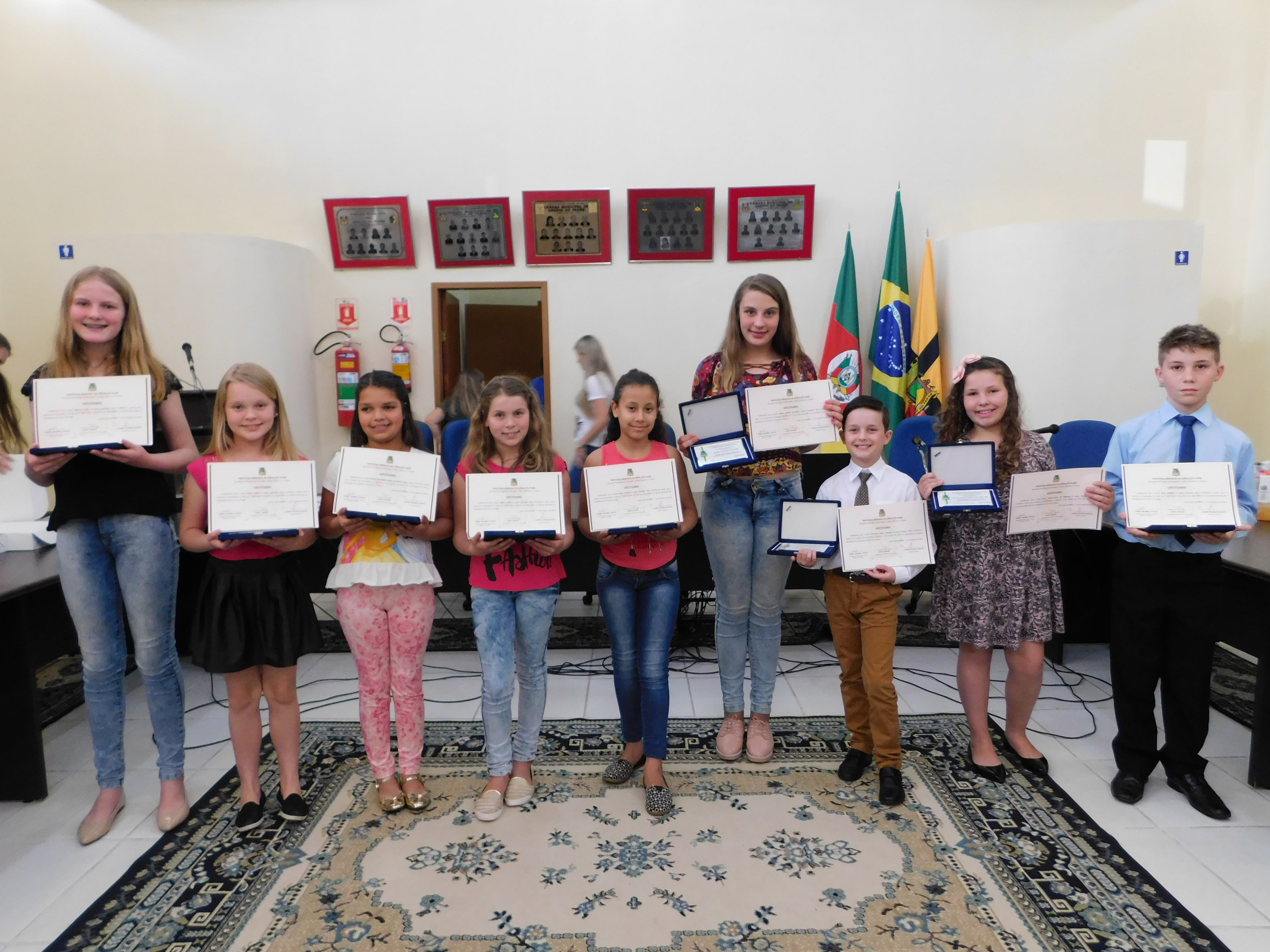 Câmara realiza Sessão Solene de Diplomação e Posse dos Vereadores Mirins do exercício de 2018