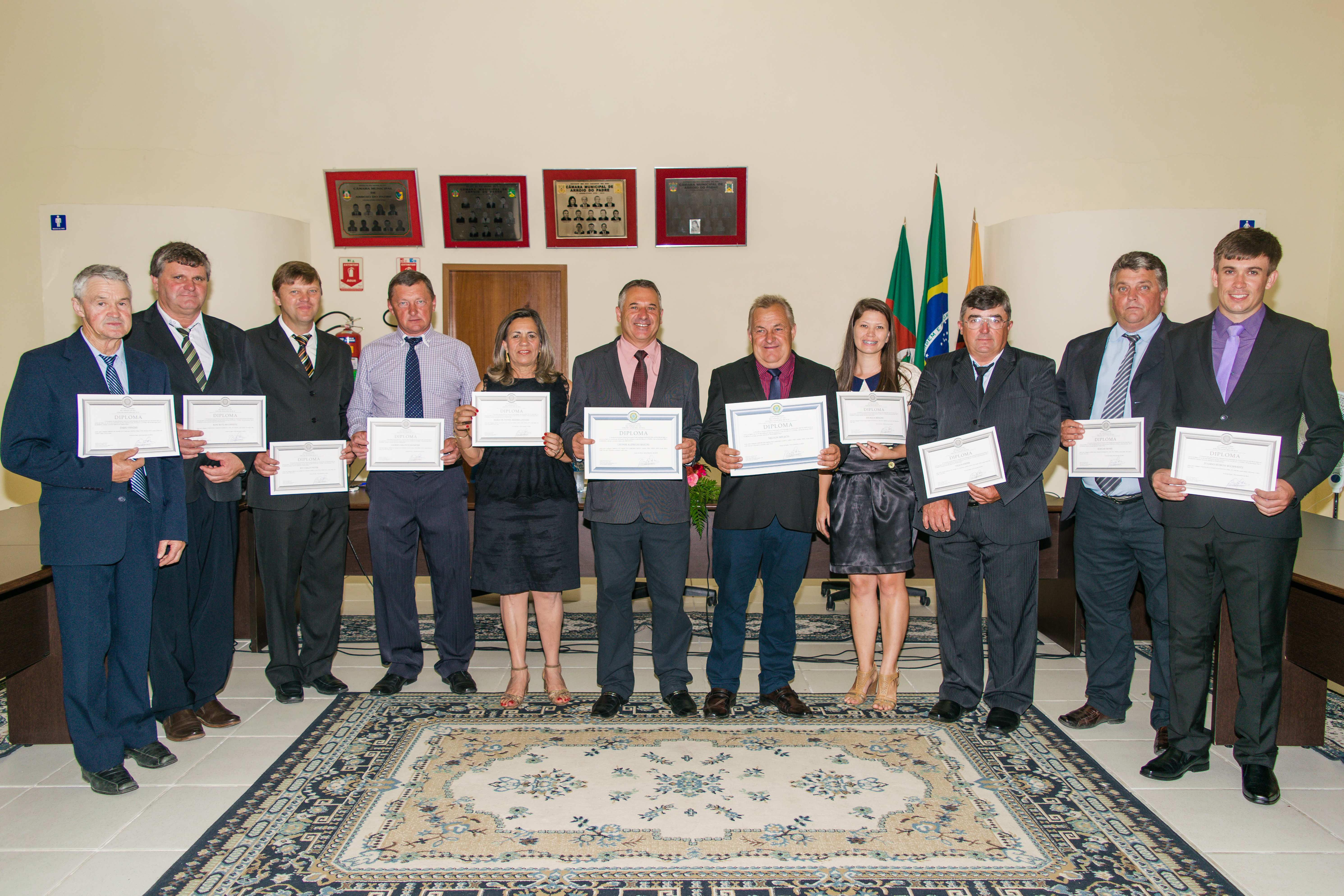 Candidatos eleitos para os cargos de vereadores, prefeito e vice-prefeito são diplomados