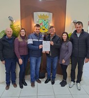 SENADOR HEINZE DESTINA R$ 300 MIL PARA PAVIMENTAÇÃO RURAL EM ARROIO DO PADRE